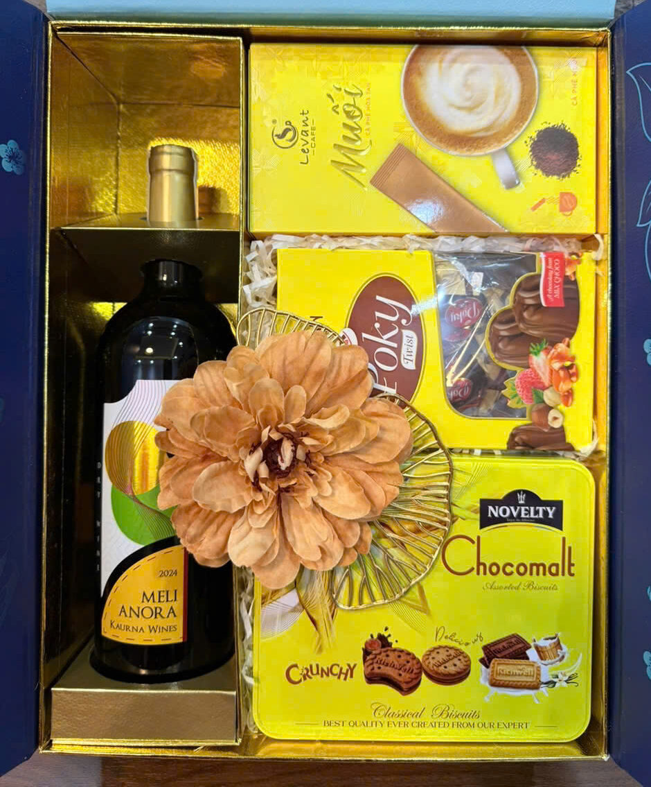 z7305875731536_7349831723fa84c8d68cd3112cc8b1de